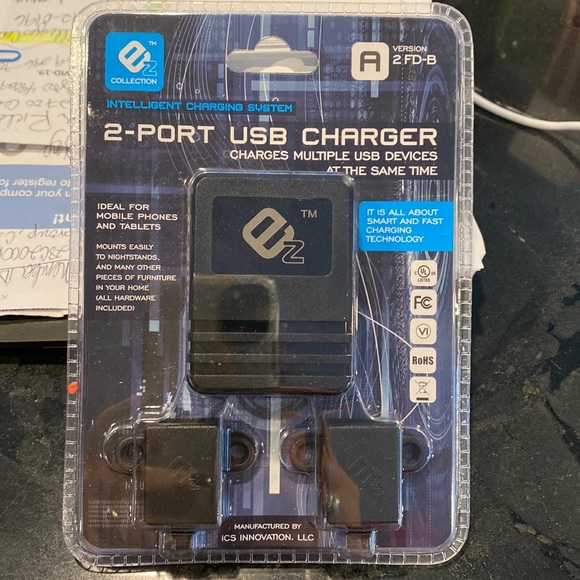 2 port USB charger! Charge multiple devices @ same time. - Picture 1 of 2